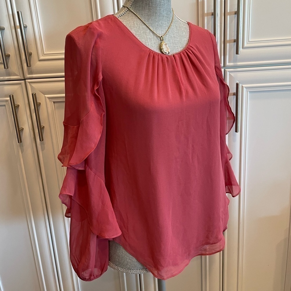 New - pretty pink ruffle sleeve blouse - Picture 2 of 4